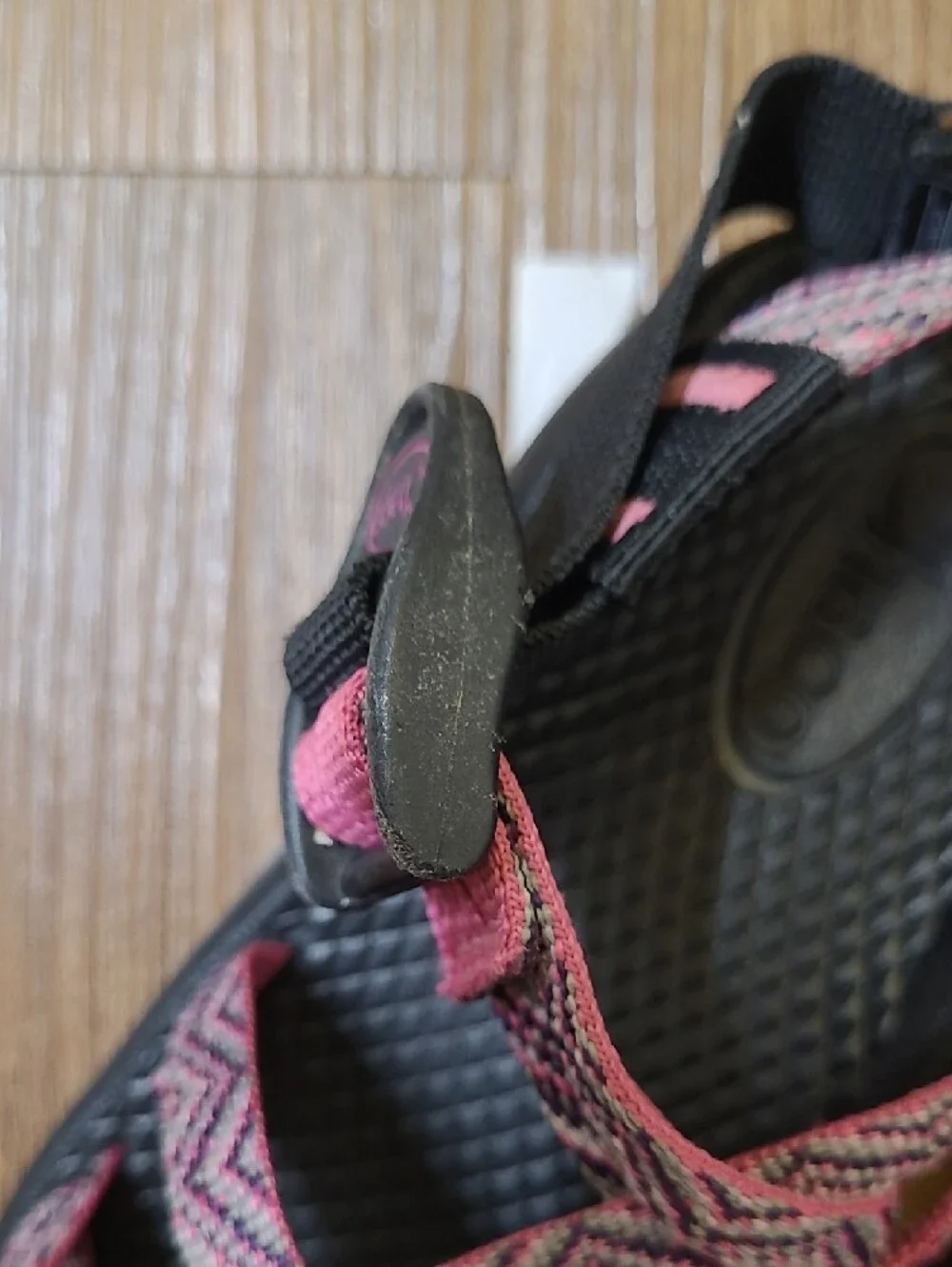 Chaco Kids Pink and Black Strappy Sandals‎